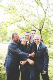 groomsmen-photos