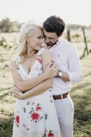 savvy-and-nate-sassafras-springs-vineyard